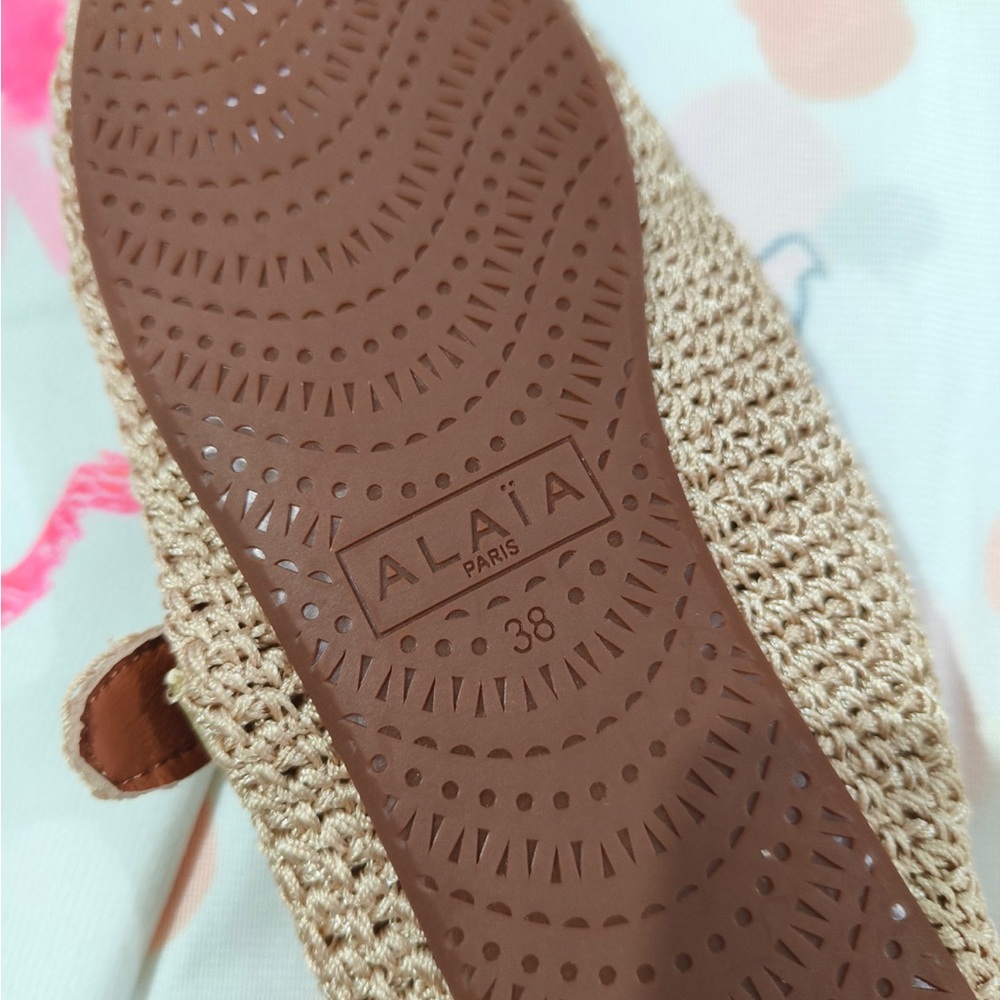 Alaïa Beige Crochet Mary Jane Flats - Picture 10 of 10